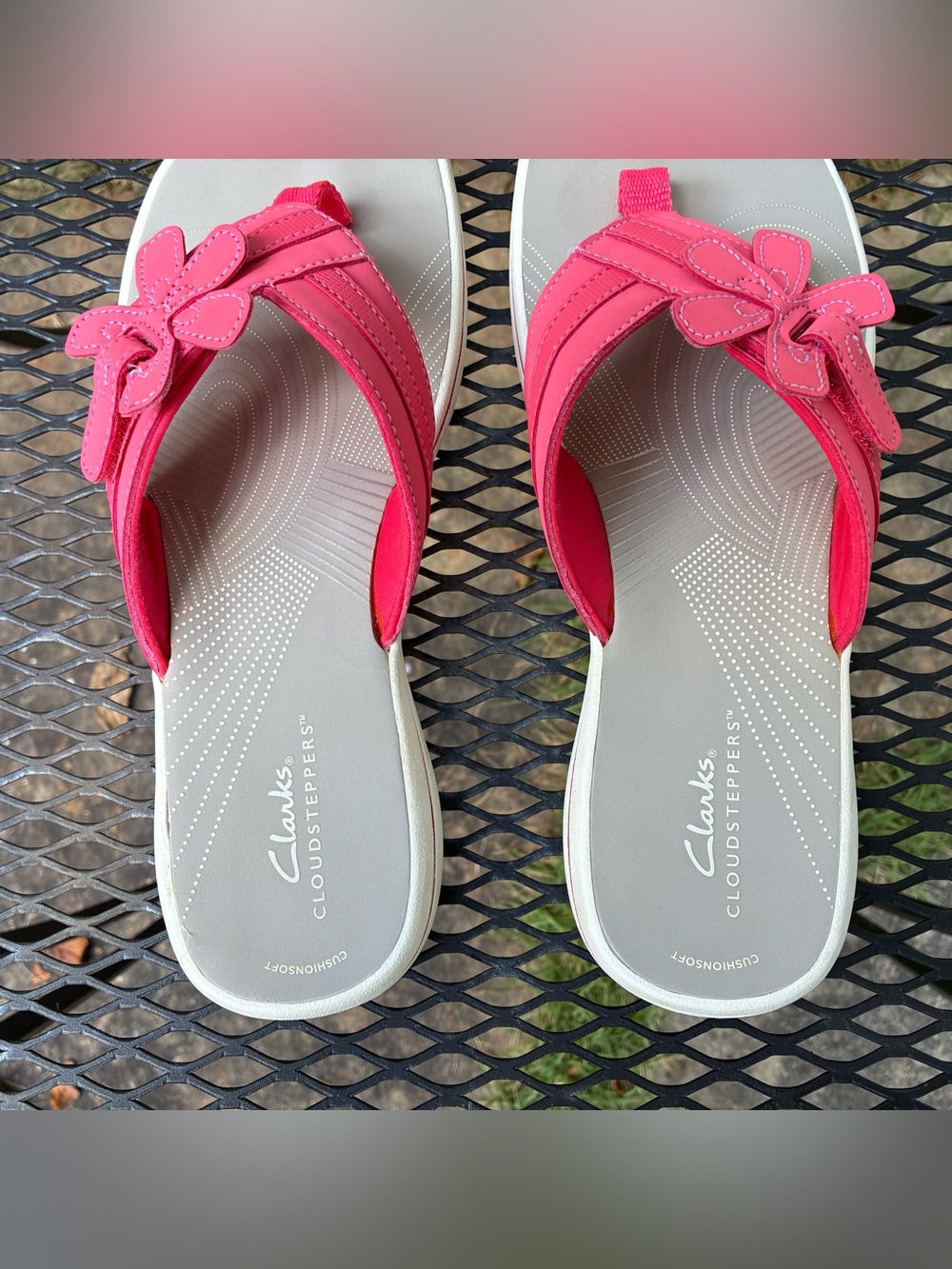 Clarks CloudSteppers Brinkley Flora Pink Sandals Sz 9 Slippers - Picture 13 of 15